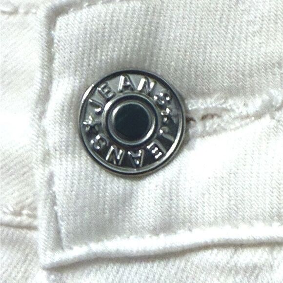 Pink Lily 5 Pocket Raw Hem Mid Rise Shorts White Size 28 / Medium - Picture 3 of 6